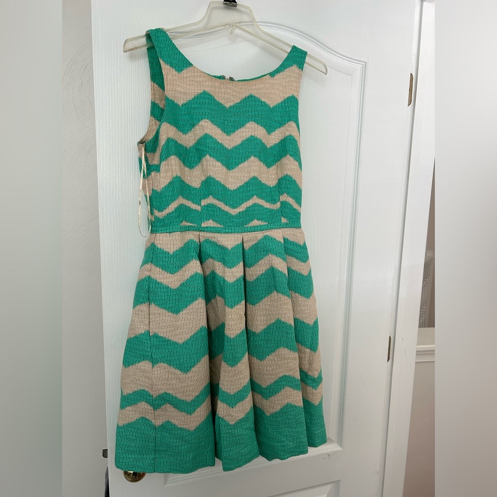 Fun Taylor tan and teal dress